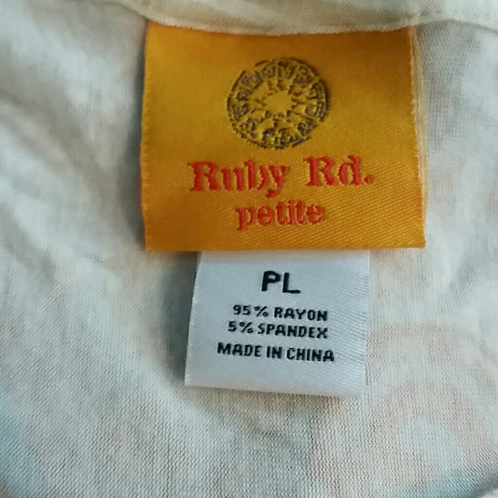 Ruby Rd. Tunic - Picture 4 of 4